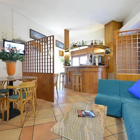 호텔 & Ristorante Serenella