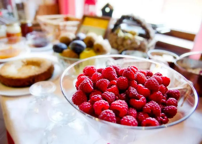 & Ristorante Serenella فندق