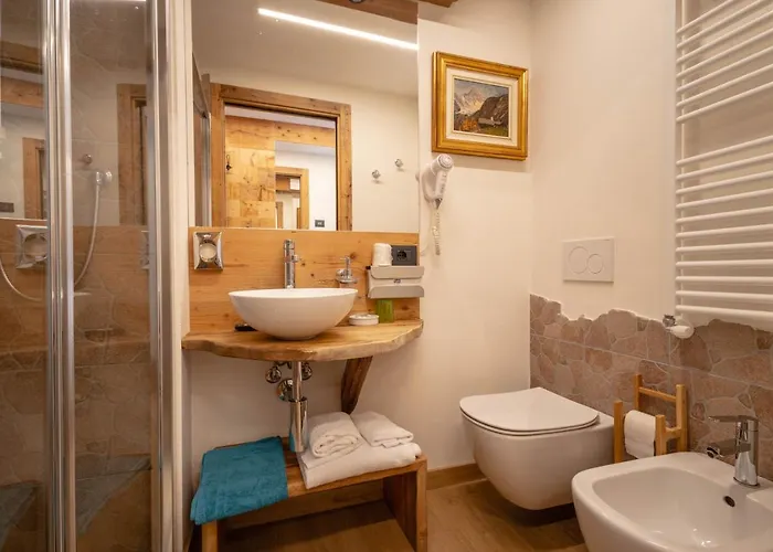 فندق & Ristorante Serenella 3*