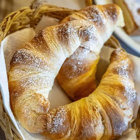 Готель & Ristorante Serenella 3*