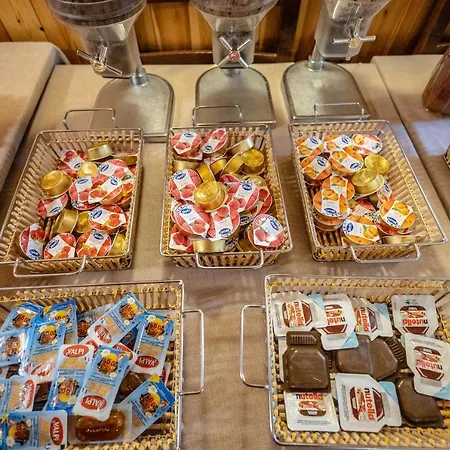 & Ristorante Serenella Готель