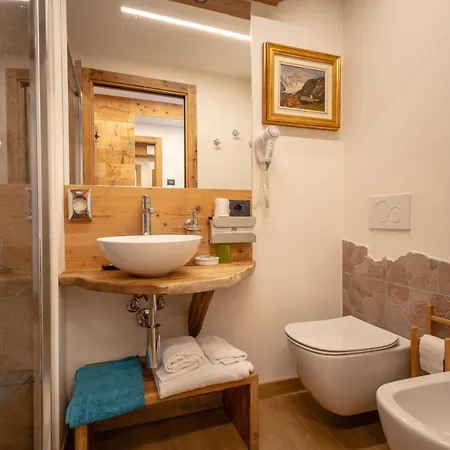 Готель & Ristorante Serenella 3*