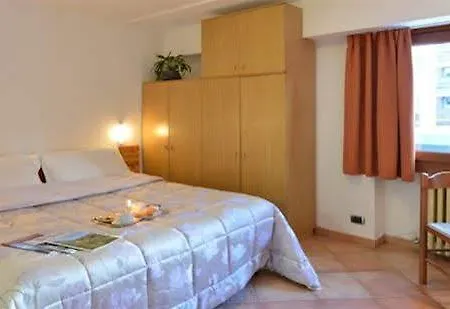 & Ristorante Serenella Готель